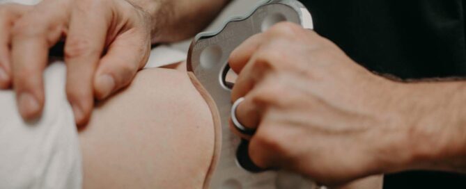 chiropractor near me working on tense muscles