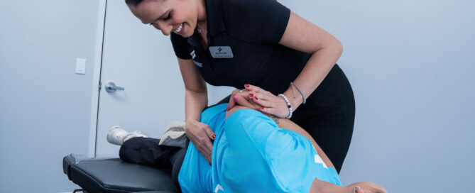 chiropractic adjustment in Woodbury, MN